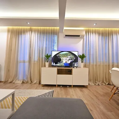 Modern 2-bedroom With Parking * Βάρνα