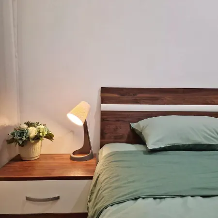 Daire Modern 2-bedroom With Parking *