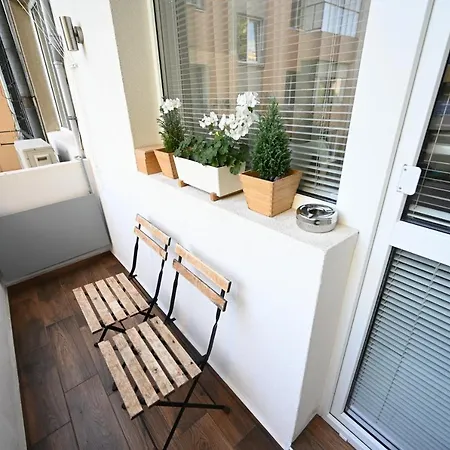 Modern 2-bedroom With Parking Διαμέρισμα Βάρνα
